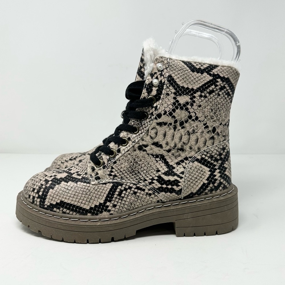 True Craft Snakeskin Combat Boots Size 8 - Picture 3 of 10